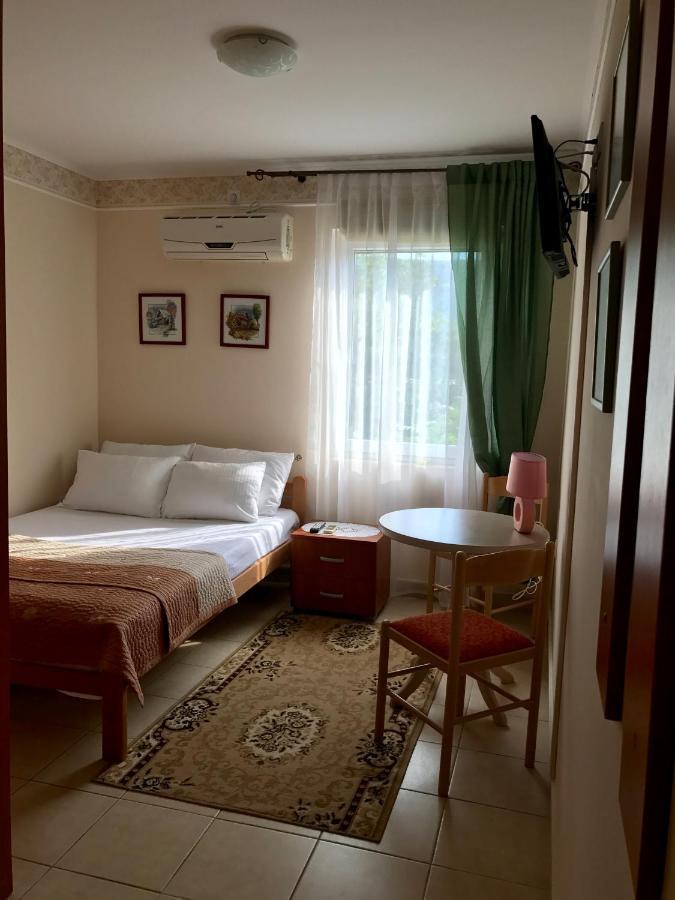 Villa Alla Bed&Breakfast Herceg Novi Exteriör bild
