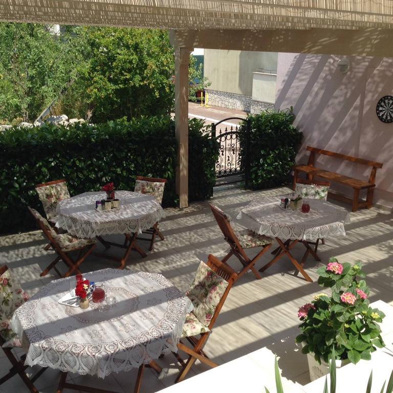 Villa Alla Bed&Breakfast Herceg Novi Exteriör bild