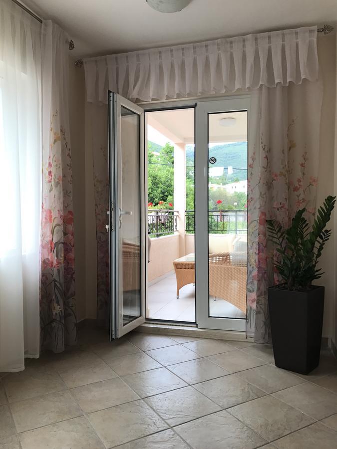 Villa Alla Bed&Breakfast Herceg Novi Exteriör bild